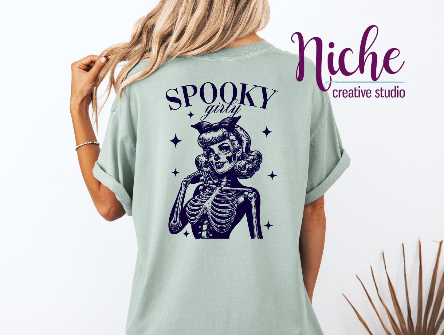 -HAL5289 Spooky Girl Decal