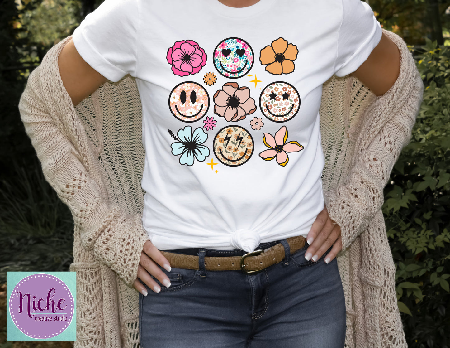 -OTH5230 Smiley Flower Collage Decal