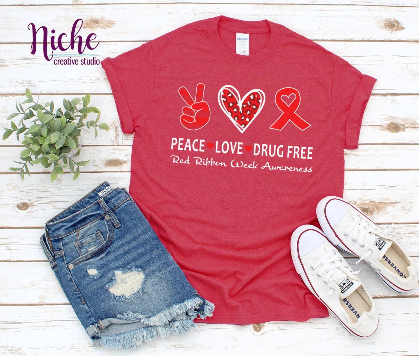 -RED5407 Peace Love Drug Free Decal